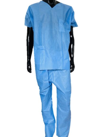 maniquí con pijamadesechable azul con bolsillos de 35 gr